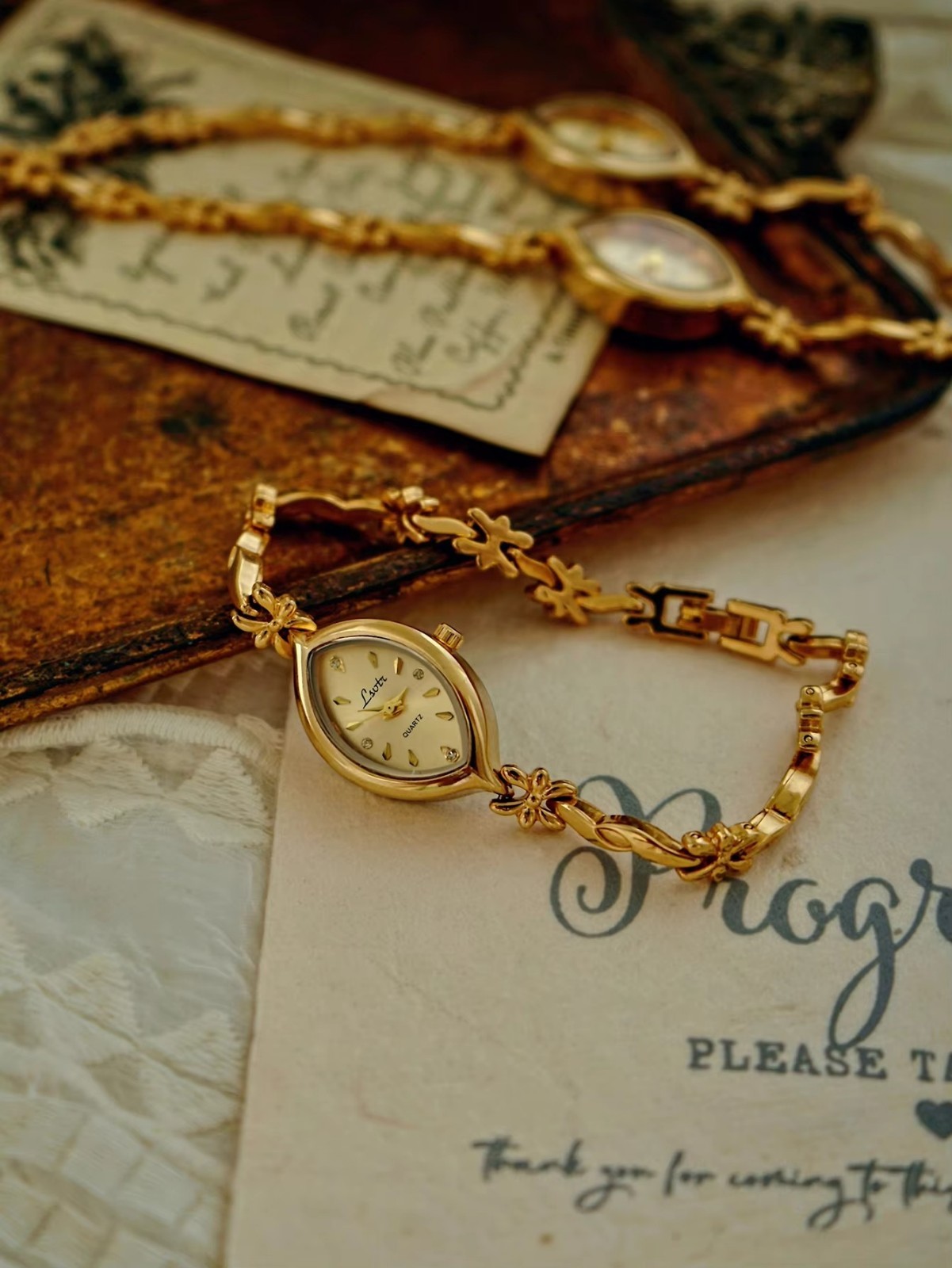 Gold French Vintage Style Unique Dainty Women’s Wrist Watch Trendy Cute Gift