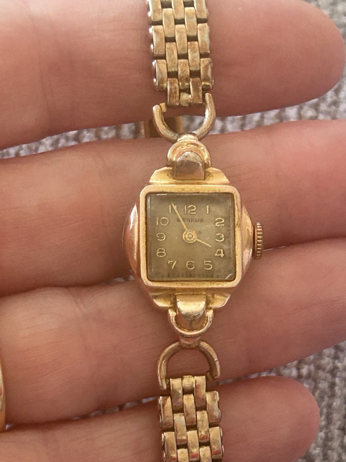 Benrus Gold Tone Women’s Vintage Antique Watch Gold Fore Repair Or Parts J20