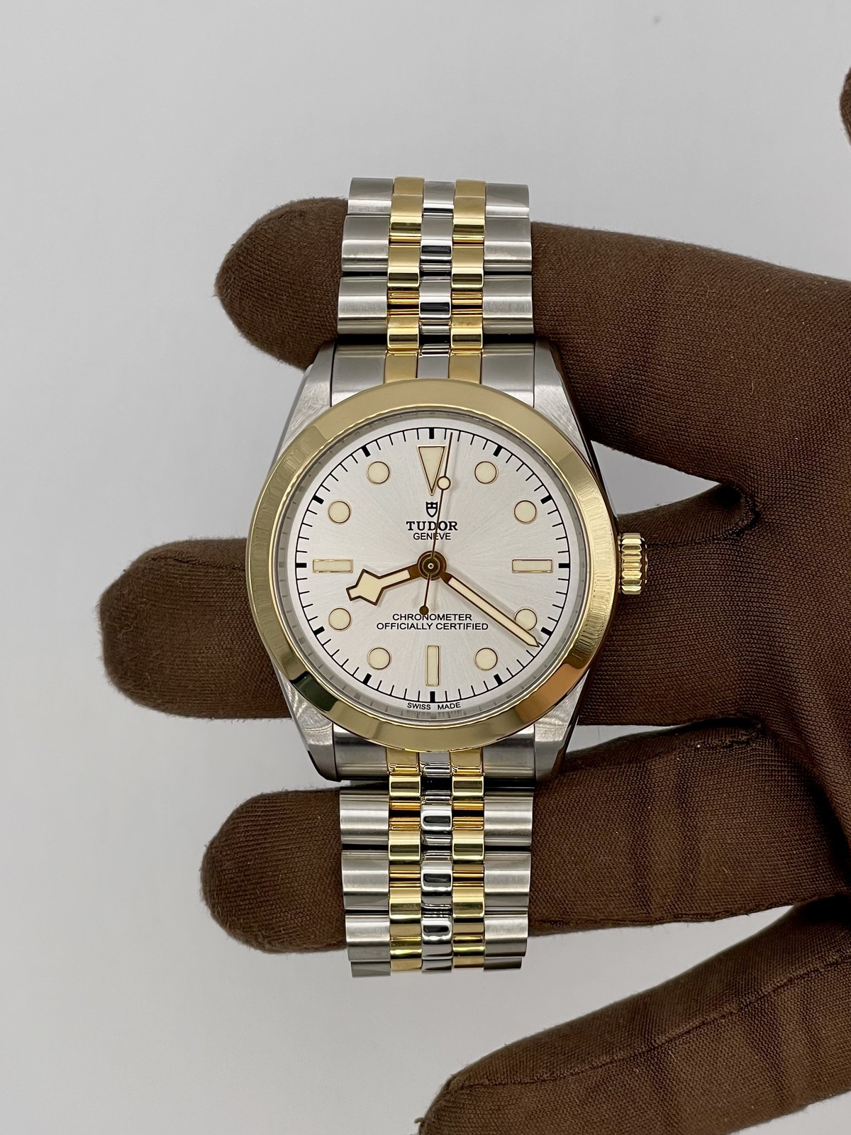 Tudor Black Bay One M79663-0002 39mm Steel Gold Silver Dial B&P