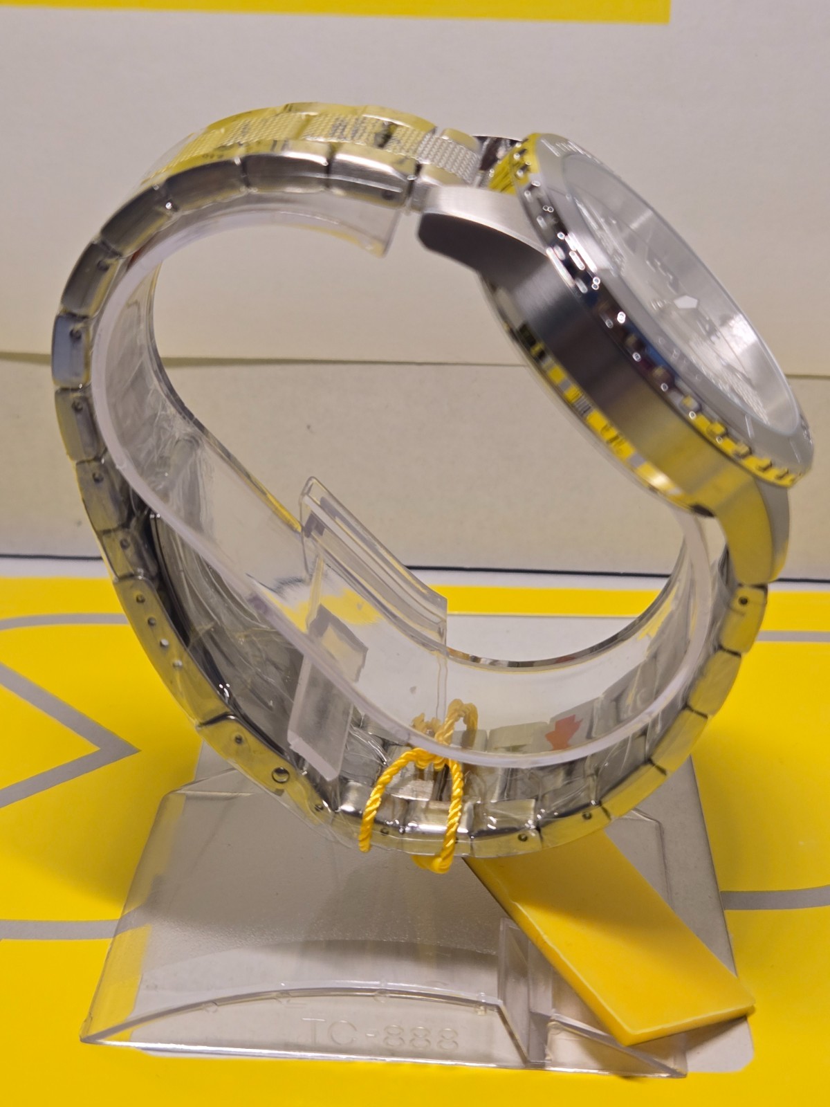 INVICTA Speedway Valor Men’s Watch 48mm Steel with Steel Racing Dial – New!