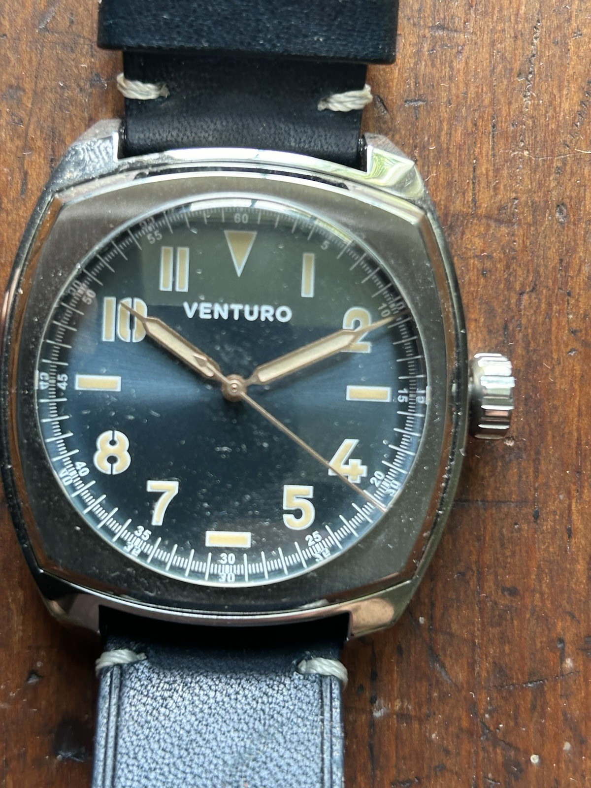 Venturo Gruppo Gamma Field Automatic Black Dial Cushion SS Case Black Leather
