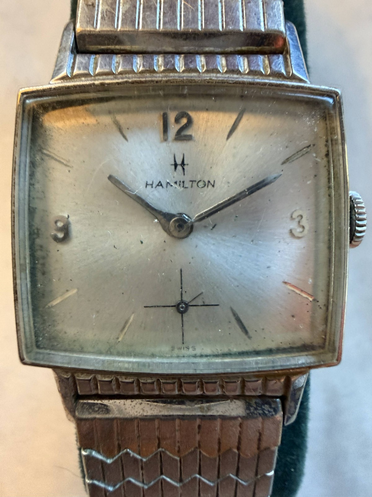 Vintage Hamilton Wristwatch Cal 689 17 Jewels Rectangular Case Running