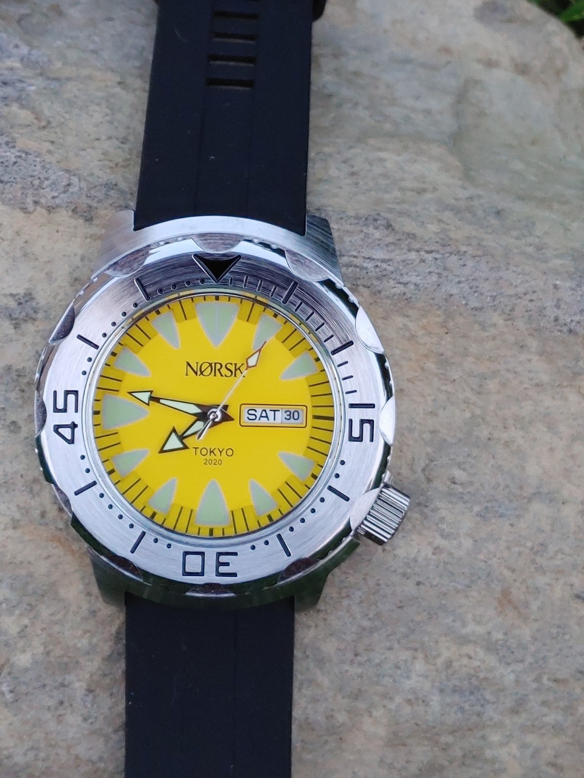 Sea Monster Diver Watch 2020 Olympics Norsk Citizen Movement Yellow Dial