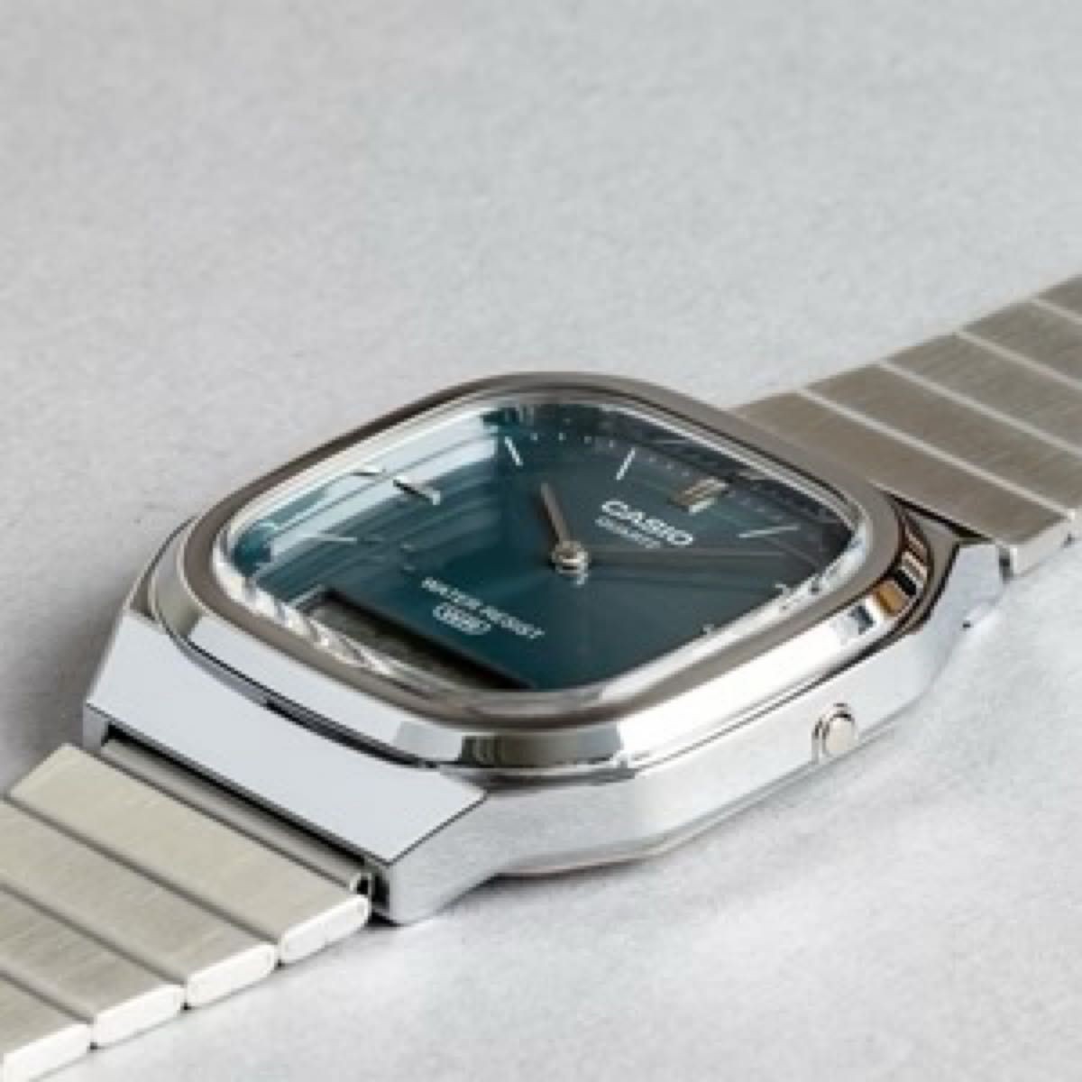 Casio Classic AQ-240E-3AJF Blue Green Watch