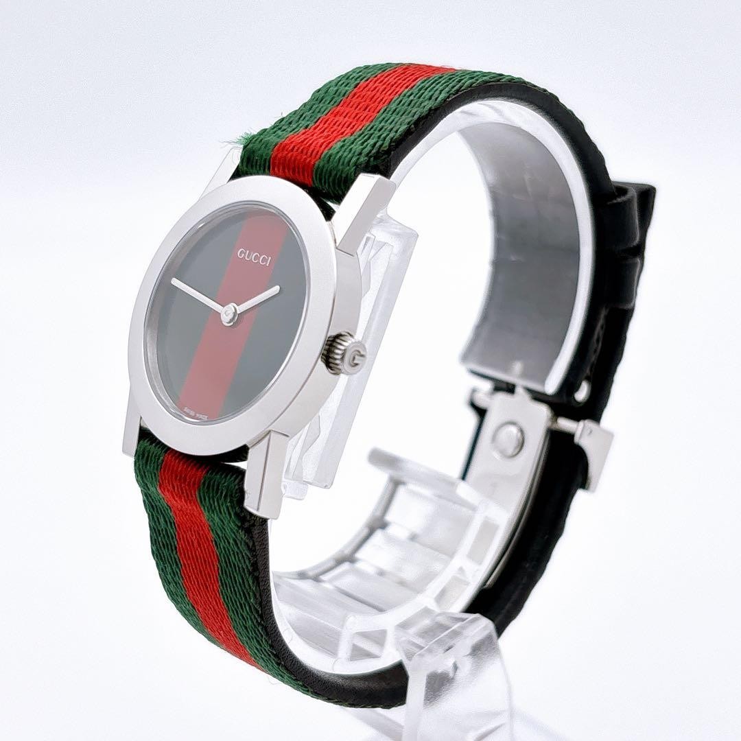Gucci 5200L.1 Sherry Women’s Watch Fully Functional Genuine, Battery Replaced