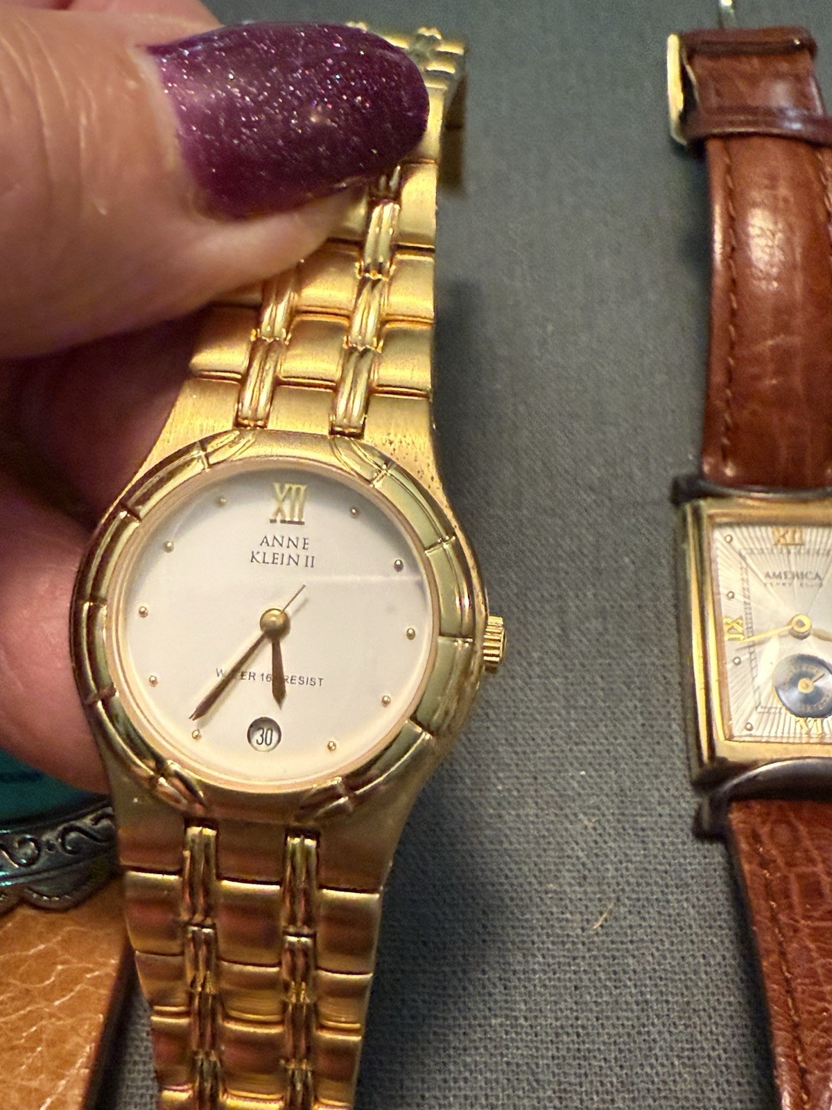 VTG LOT- 4 LADIES QUARTZ WRISTWATCHES – Phasar, AK II, Perry ELLIS,Metropolitan