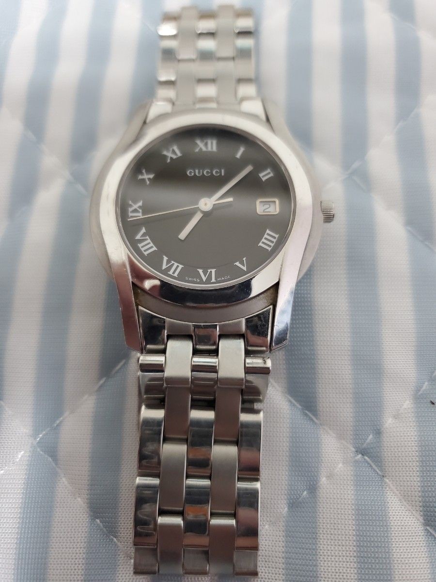 Gucci Men’s 5500M Date Watch Silver Black Used Good Condition Japan For 14+
