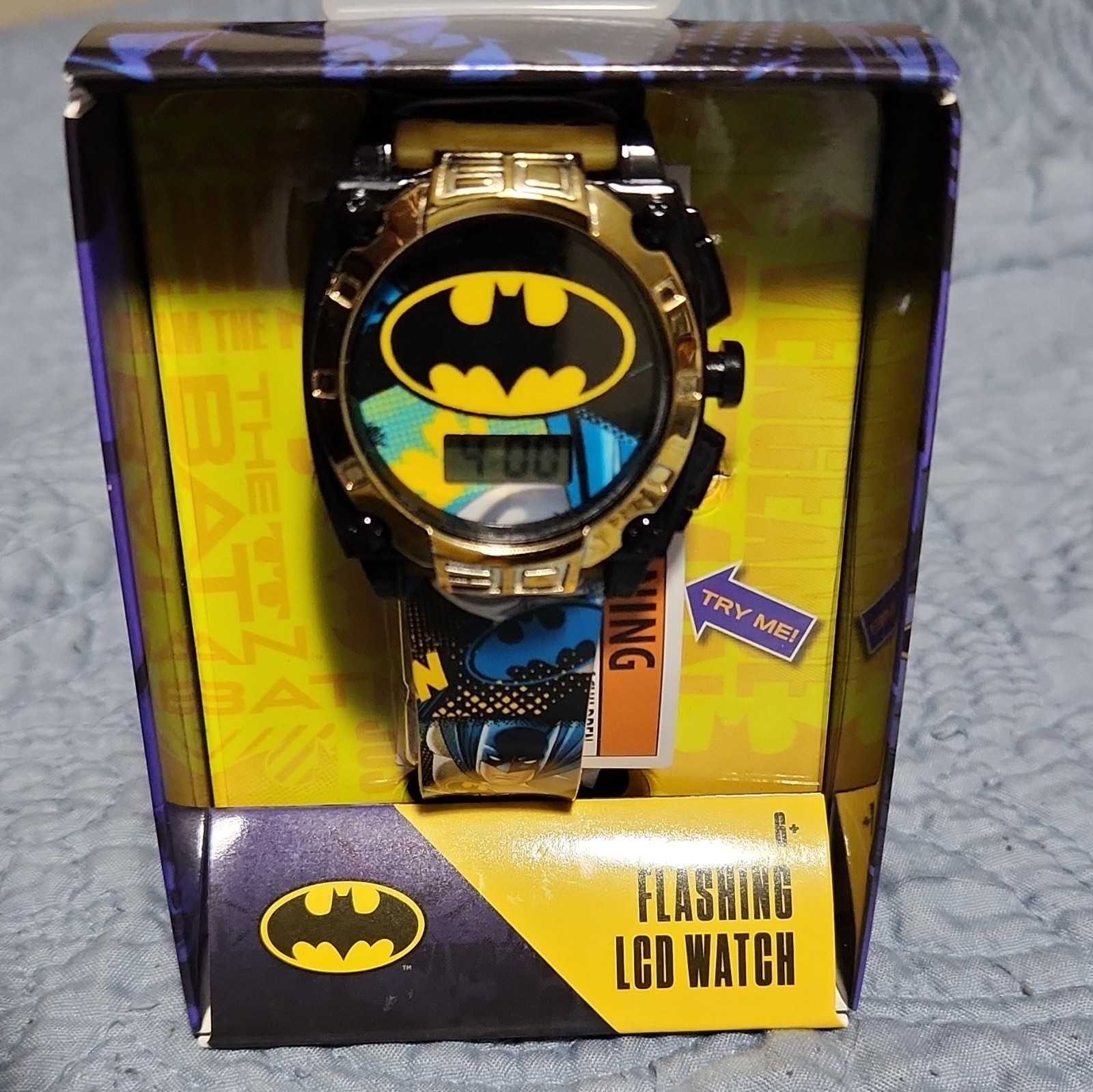 DC Comics Batman Flashing LCD Digital Quartz Kids Wristwatch LED Display Box
