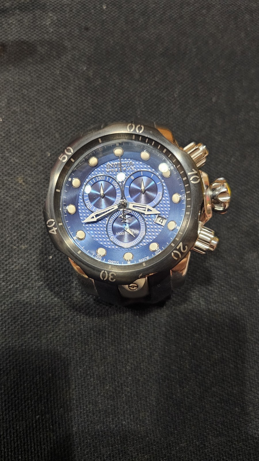 Invicta Venom Men’s Watch Model 16149 Chronograph Needs Band