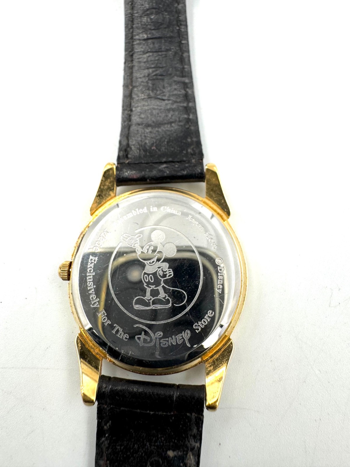 disney 31mm Unisex Quartz Watch New Battery working -f1791