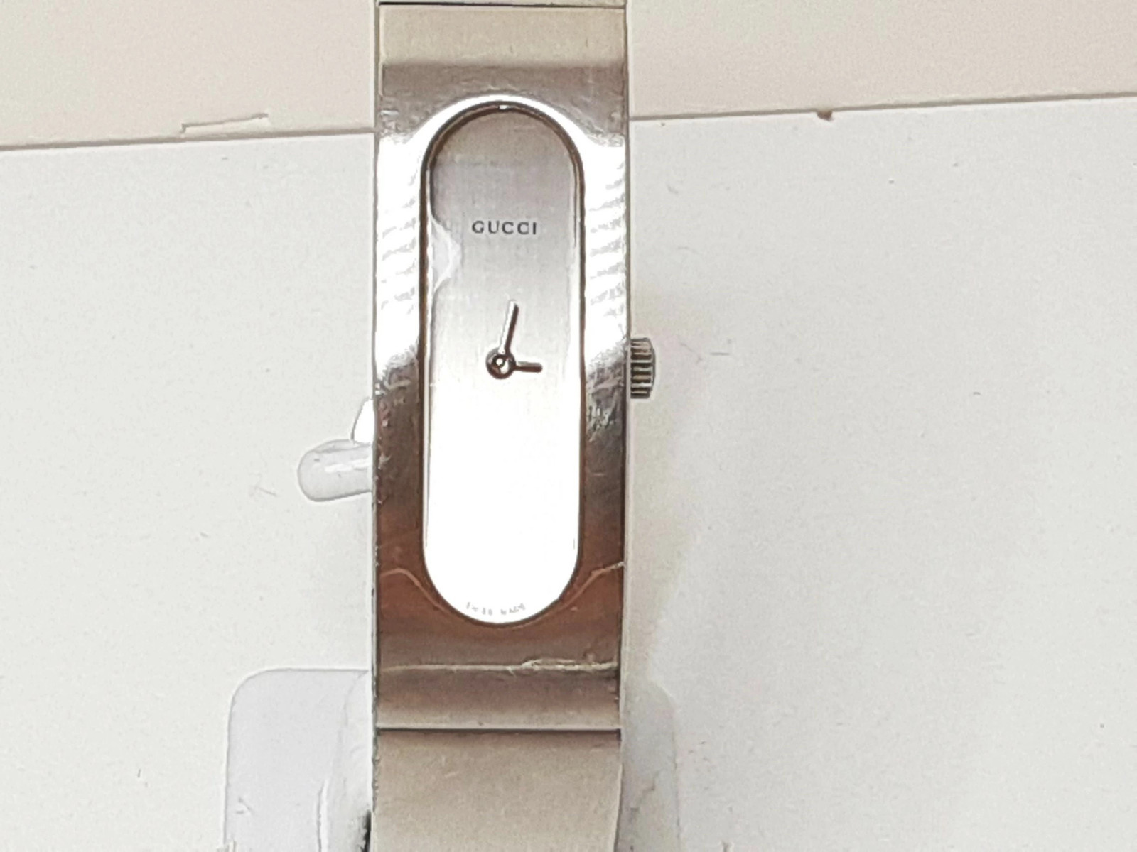 Gucci Ladies Bangle Watch 2400S Silver SS Quartz Analog From Japan