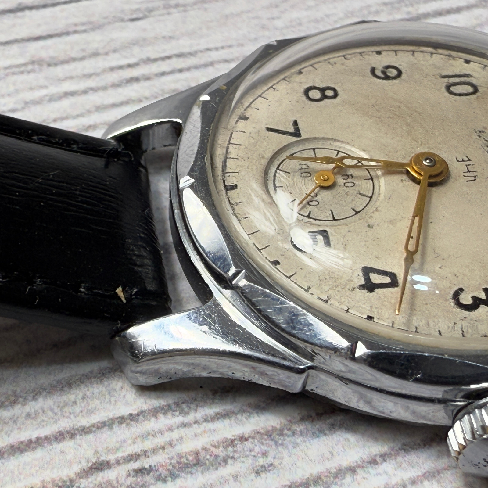 Vintage Pobeda Soviet Mens Mechanical Wrist watch USSR