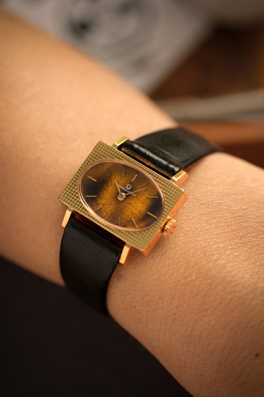Universal Geneve Rectangular lady, ref. 510608, hand-wound cal UG 10, tiger dial