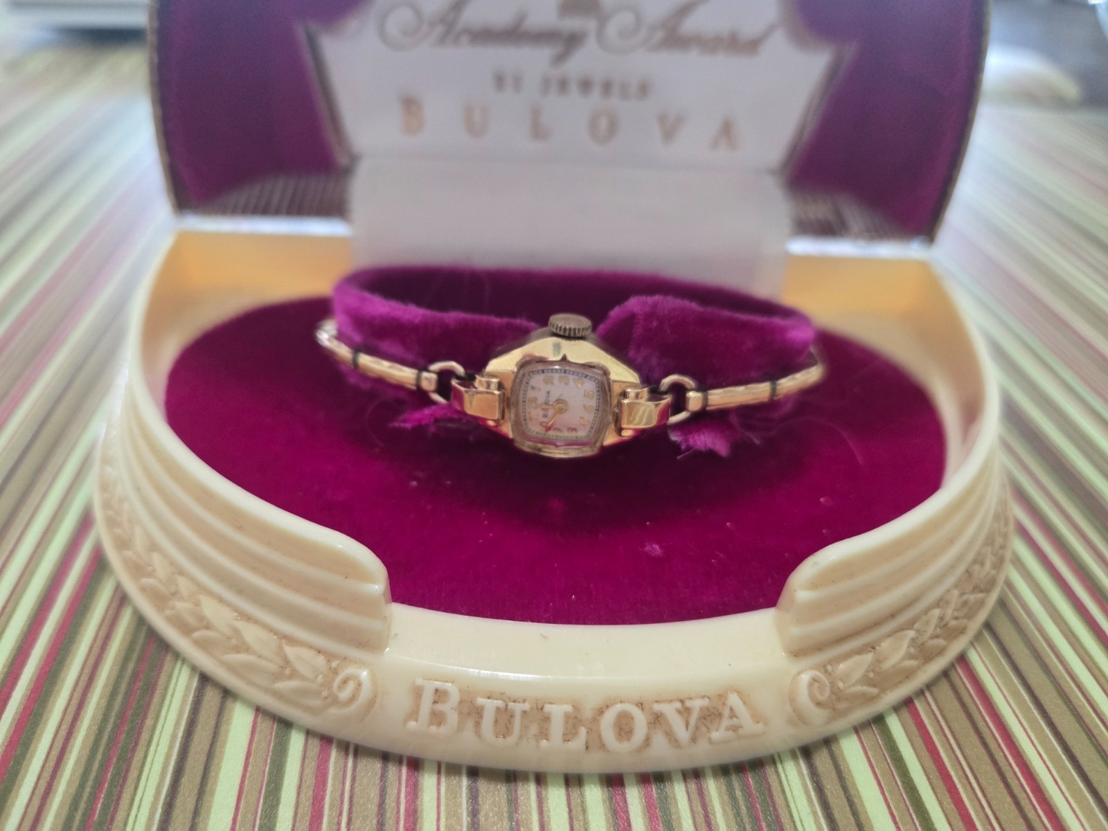 Ladies Wrist Watch Bulova Academy Award Model 21 Jewels never used