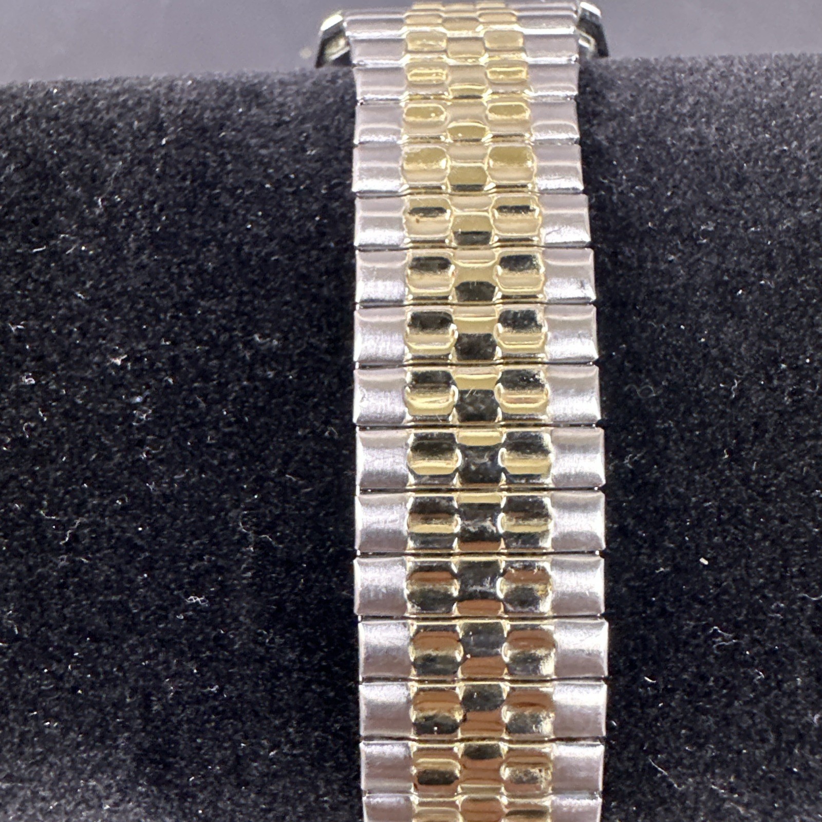 Sharp Men SHP100 Fashion 2 Tone Expansion Band Quartz Analog 35mm Watch Untested