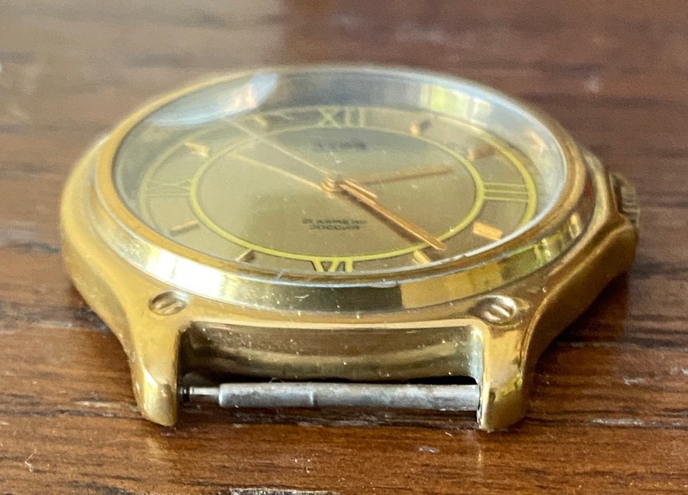 Zarya Russian Mechanical Hand-Wind Watch — USSR / Post-Soviet — 1990’s