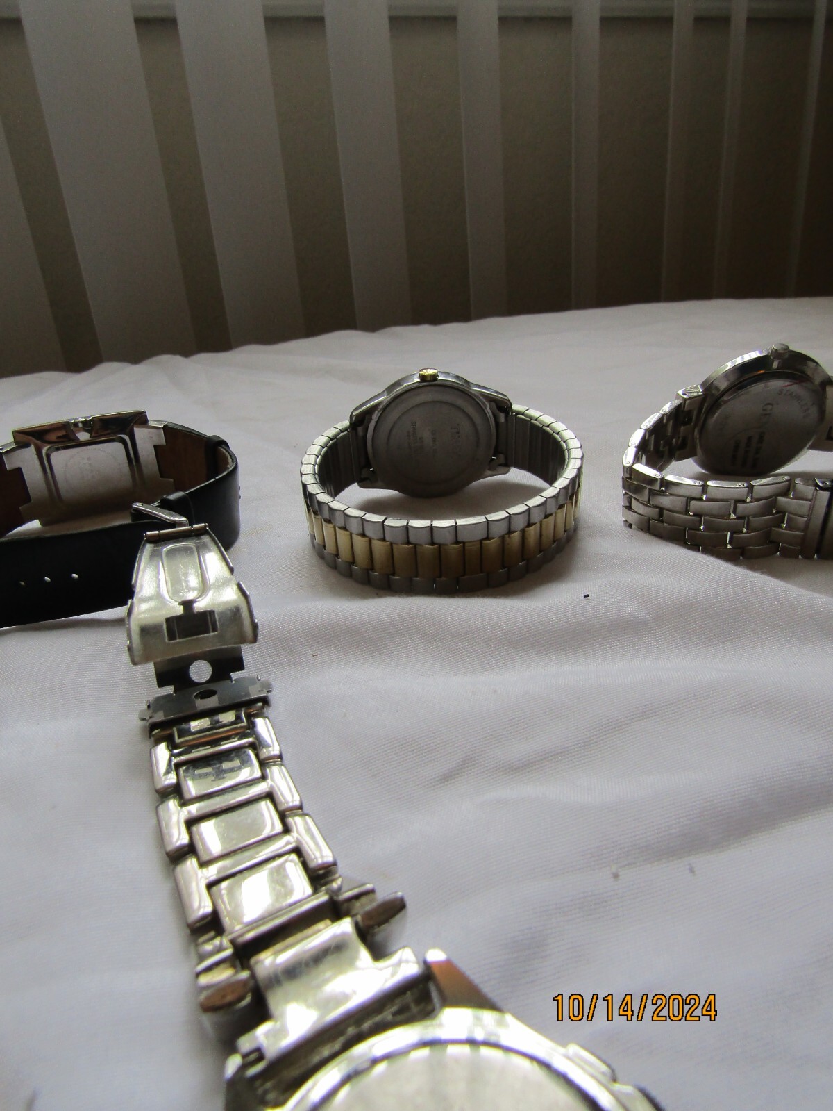 Mixed Lot (11) Watches Total For Parts Repair Timex , Geneva, Prague, J577