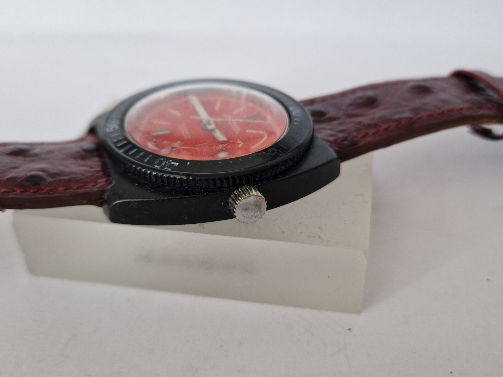 Mirexal Superautomatic Diver – Red Dial -Black Base Fiberglass- Ref C 757.373