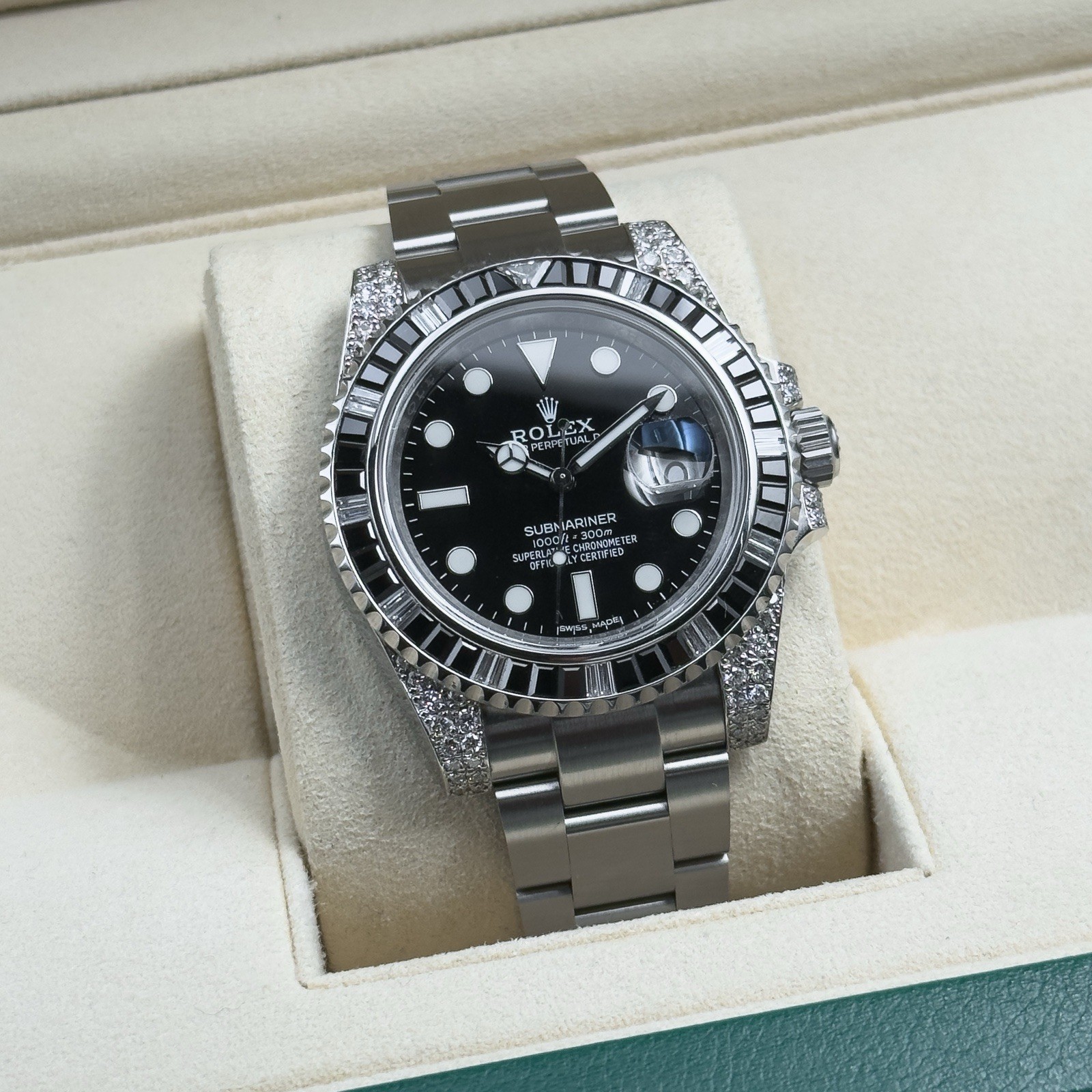 Rolex Submariner Date 40mm 116610LN Black Dial Stainless Steel Gem / Diamond Set
