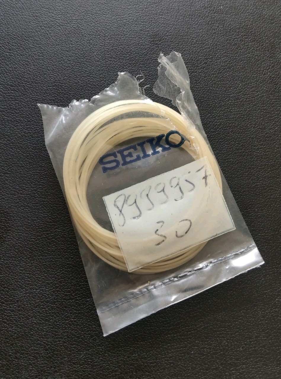 Vintage Watch Seiko Unknown Model Gasket Part 8999957