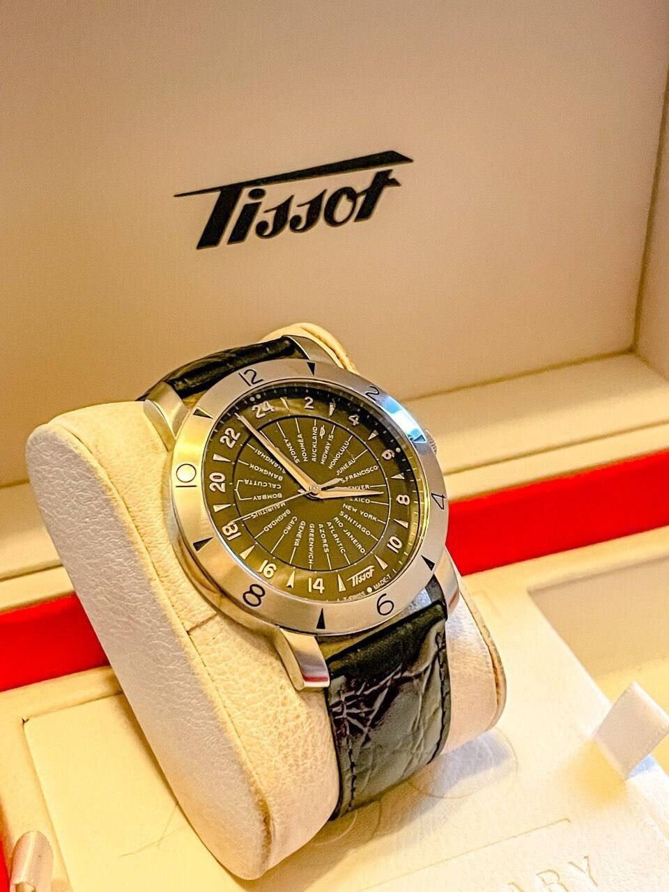 Heritage Navigator Automatic 160th Anniversary COSC T078.641.16.057.00