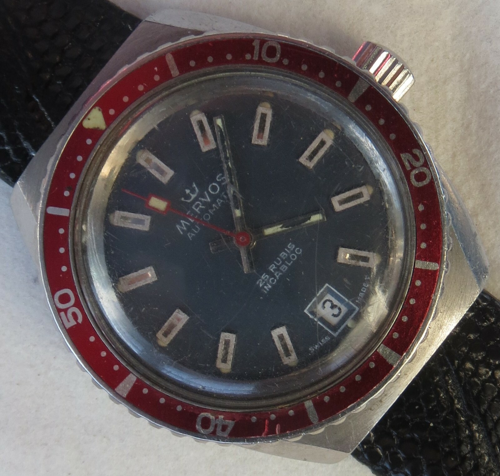 Mervos Diver Automatic Date mens wristwatch steel case screw cap