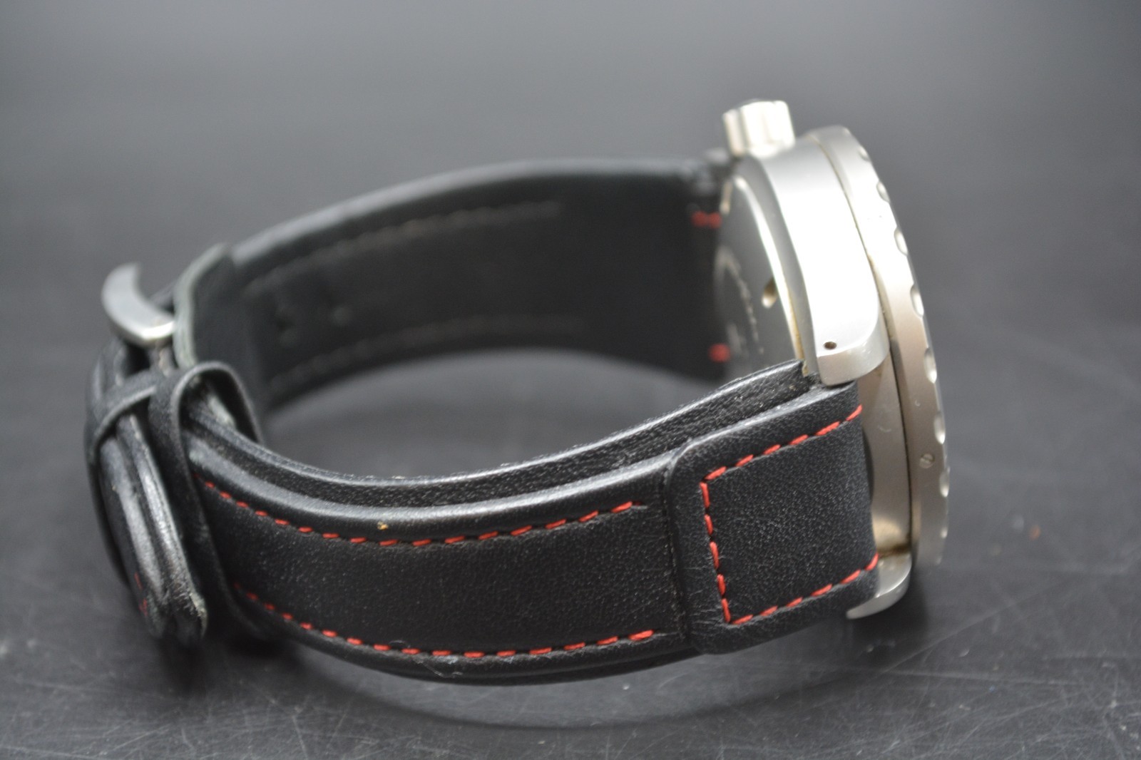Sinn U1 Dive Watch *Pre-owned* FREE SHIPPING