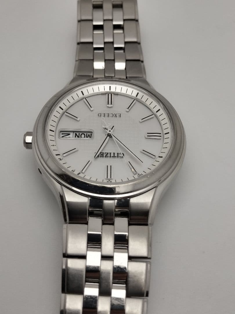 Citizen Exceed Solar Wristwatch Titanium Silver Dial wrist 18.5cm/7.3in
