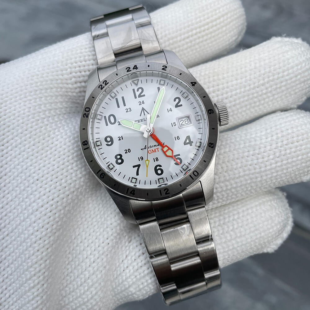 Steeldive Steelflier SF792, GMT, White, NH34, Sapphire, Lume, 200m Diver, Field
