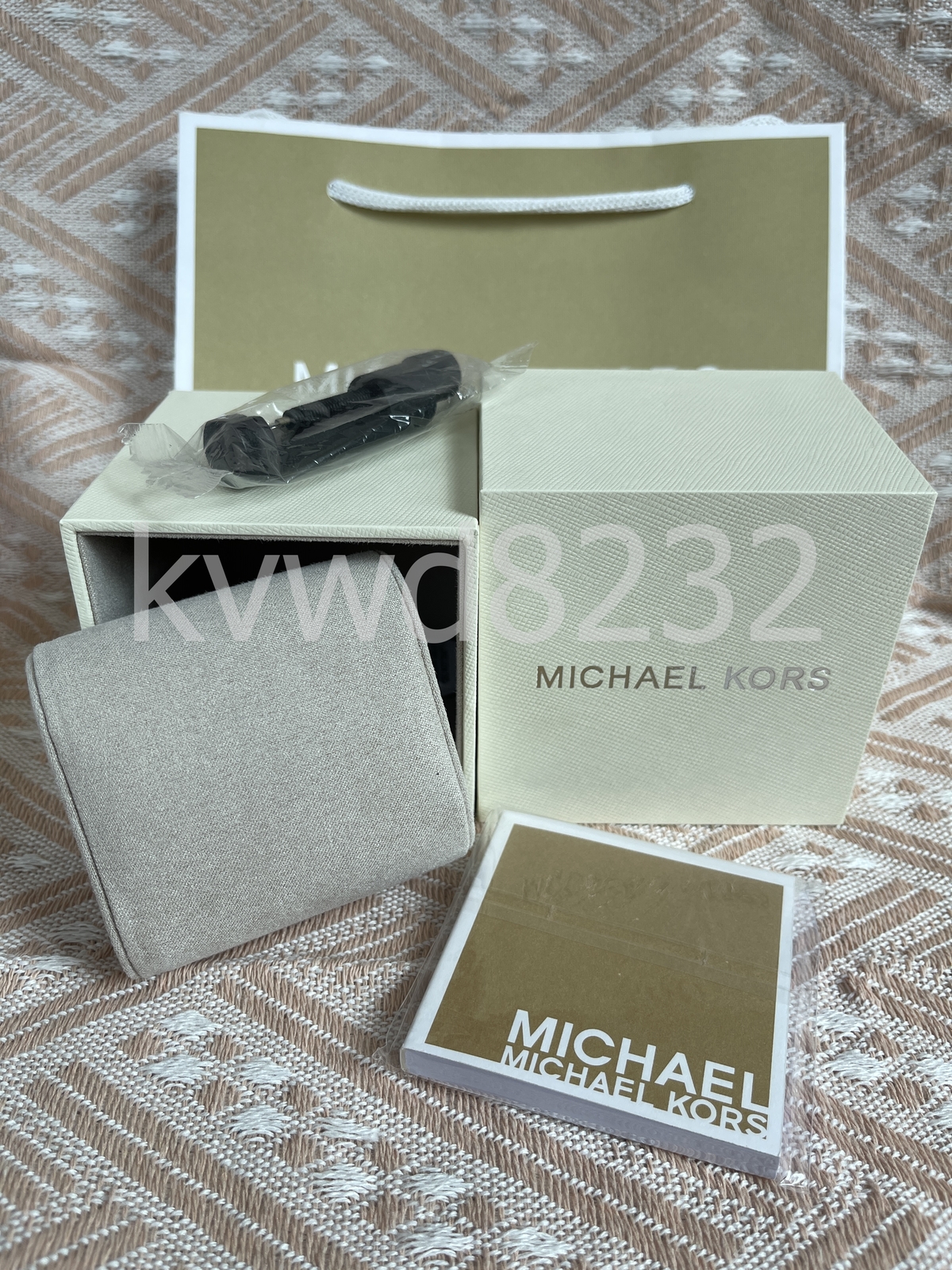 Michael Kors Womens Lexington Lux Pave Glitz Watch, Blue Sparkle Dial, Crystals