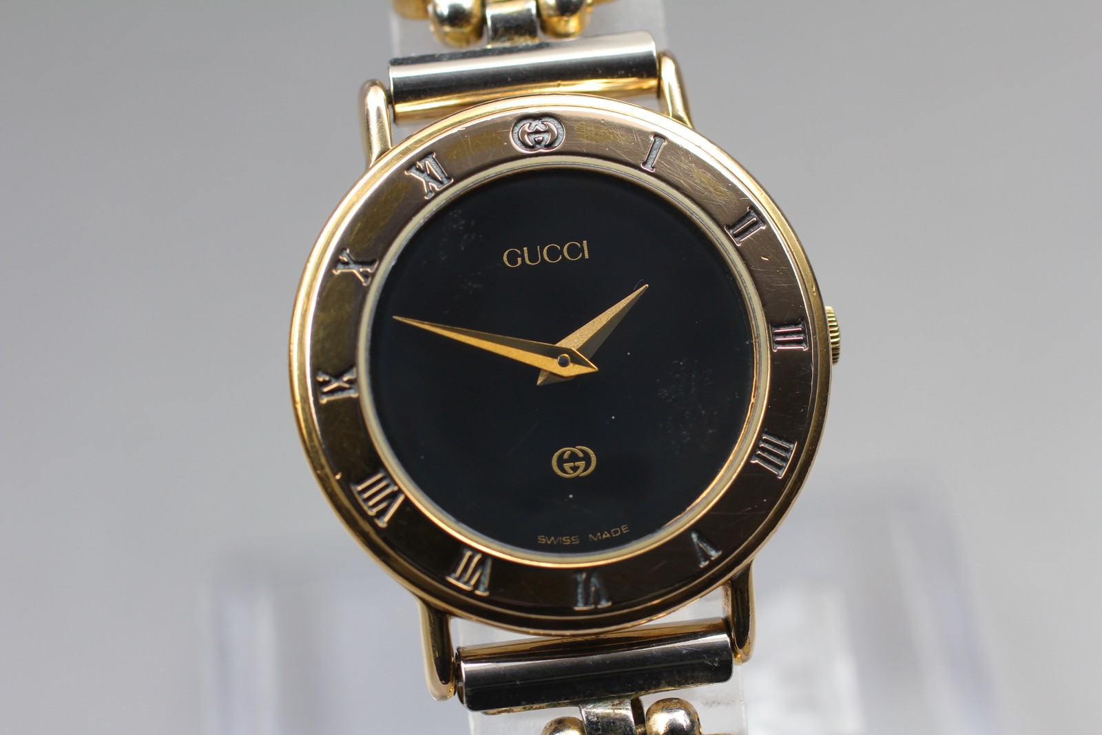 New Batt. [Exc+4] Vintage GUCCI 3000L Gold Black Dial Quartz 26mm Women’s Watch