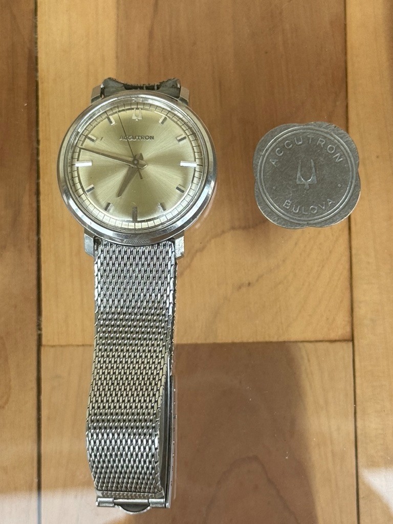 Vintage 1966 Bulova Accutron 214 Tuning Fork Men’s Watch w/ Battery Hatch Tool