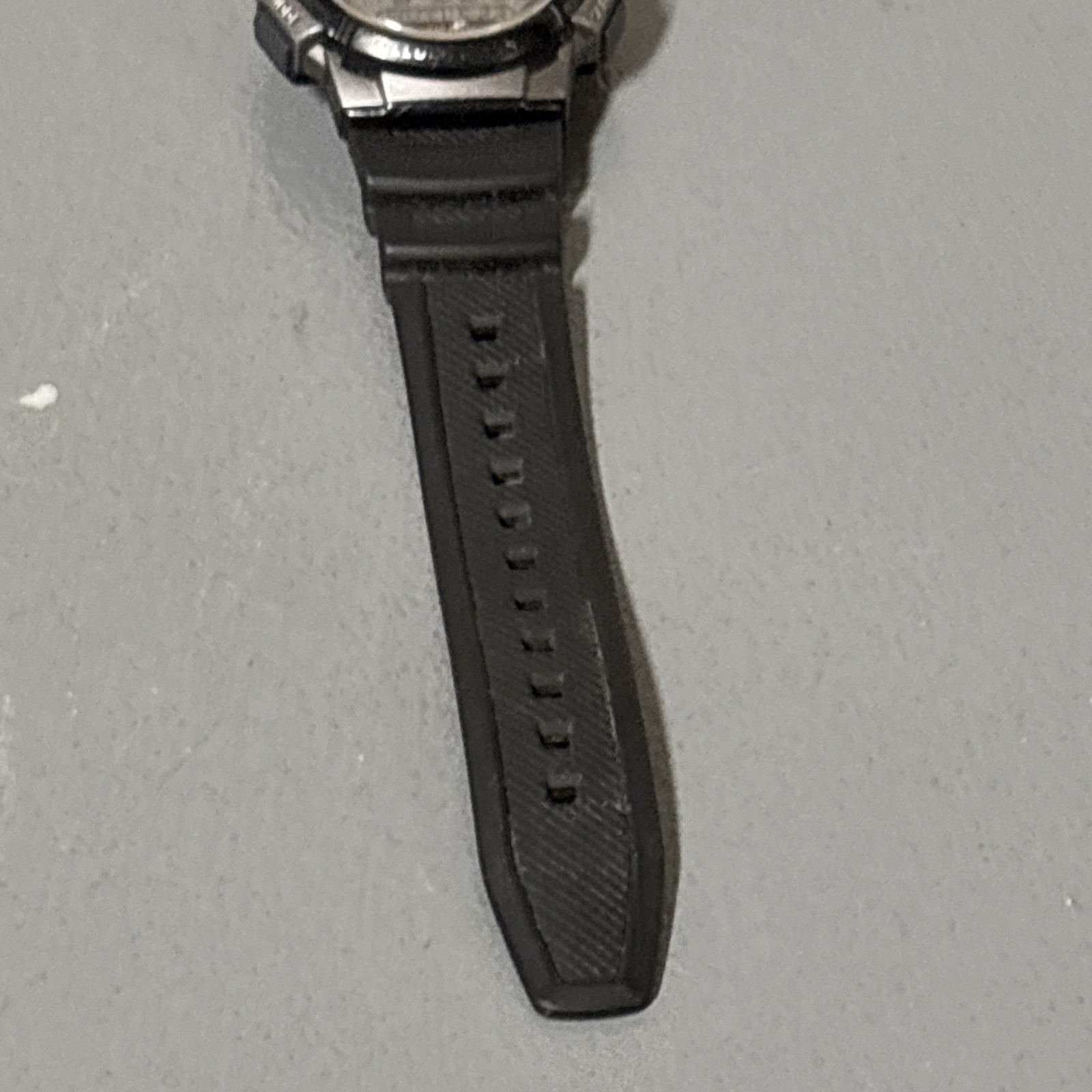 Casio AE1000W 5 Alarm World Time