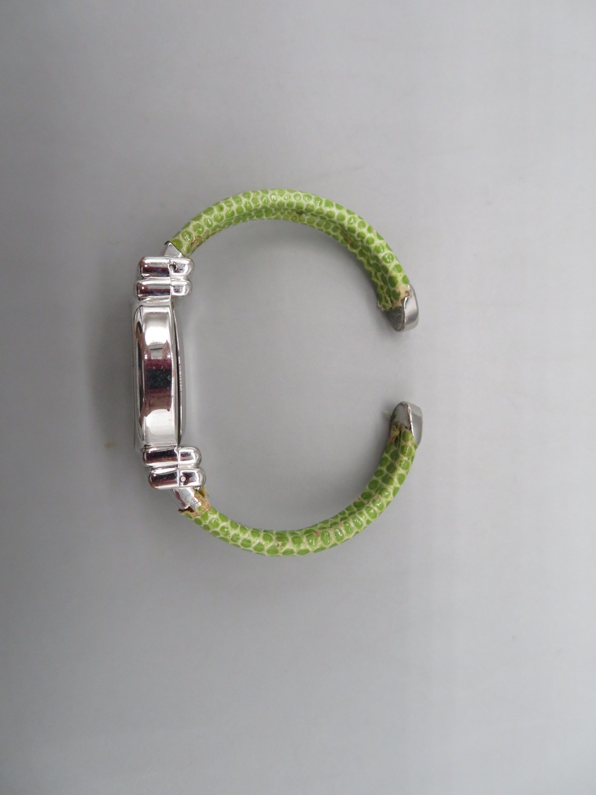 Ladies Geneva Platinum Cuff Bracelet Watch 7274 Spotted Green Band New Battery