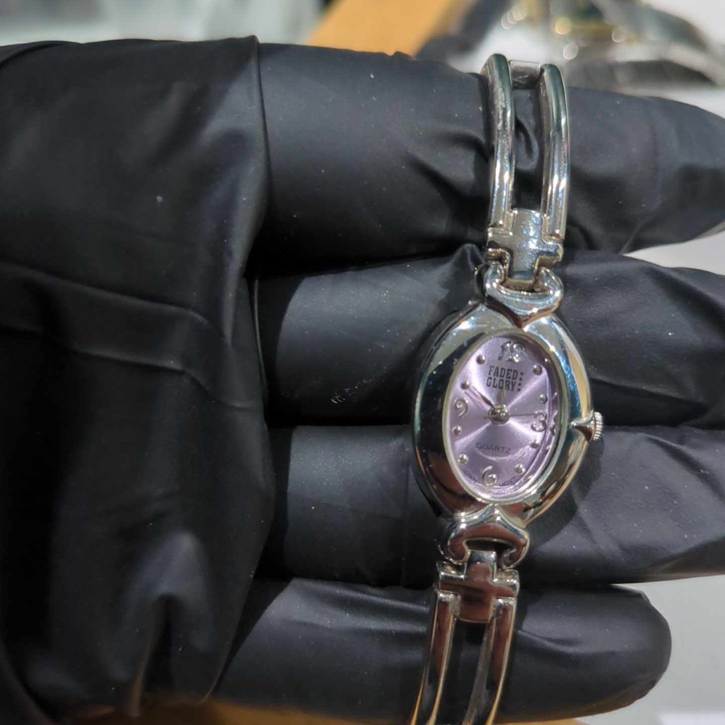 Works Vintage Faded Glory Light Purple & Silver Oval Stretch Watch 18mm Fit 6.5