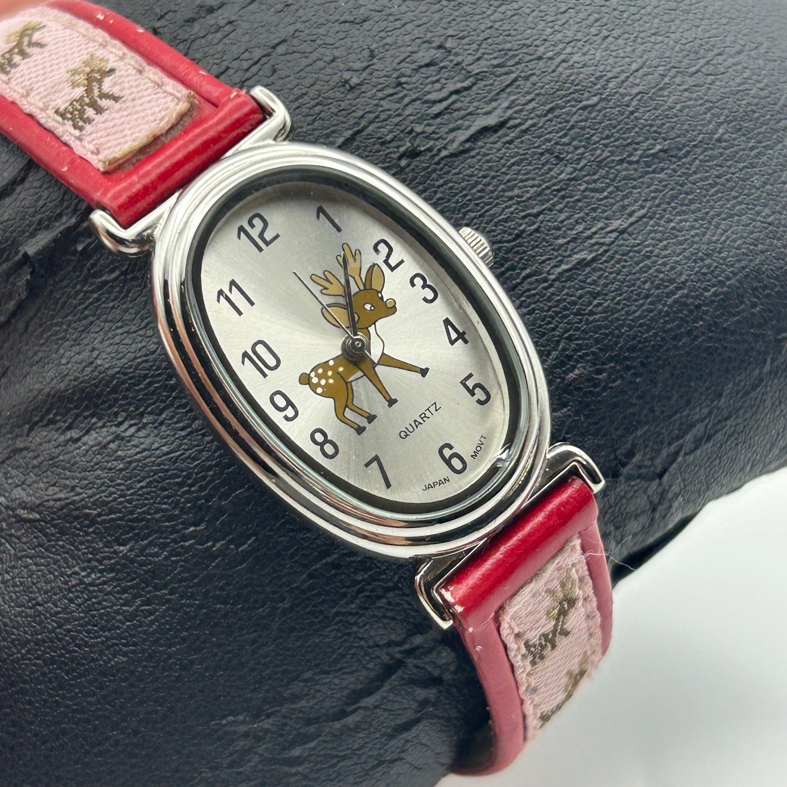 Reindeer Oval Dial Silver-tone Case Red & Pink Band Watch Working New Battery