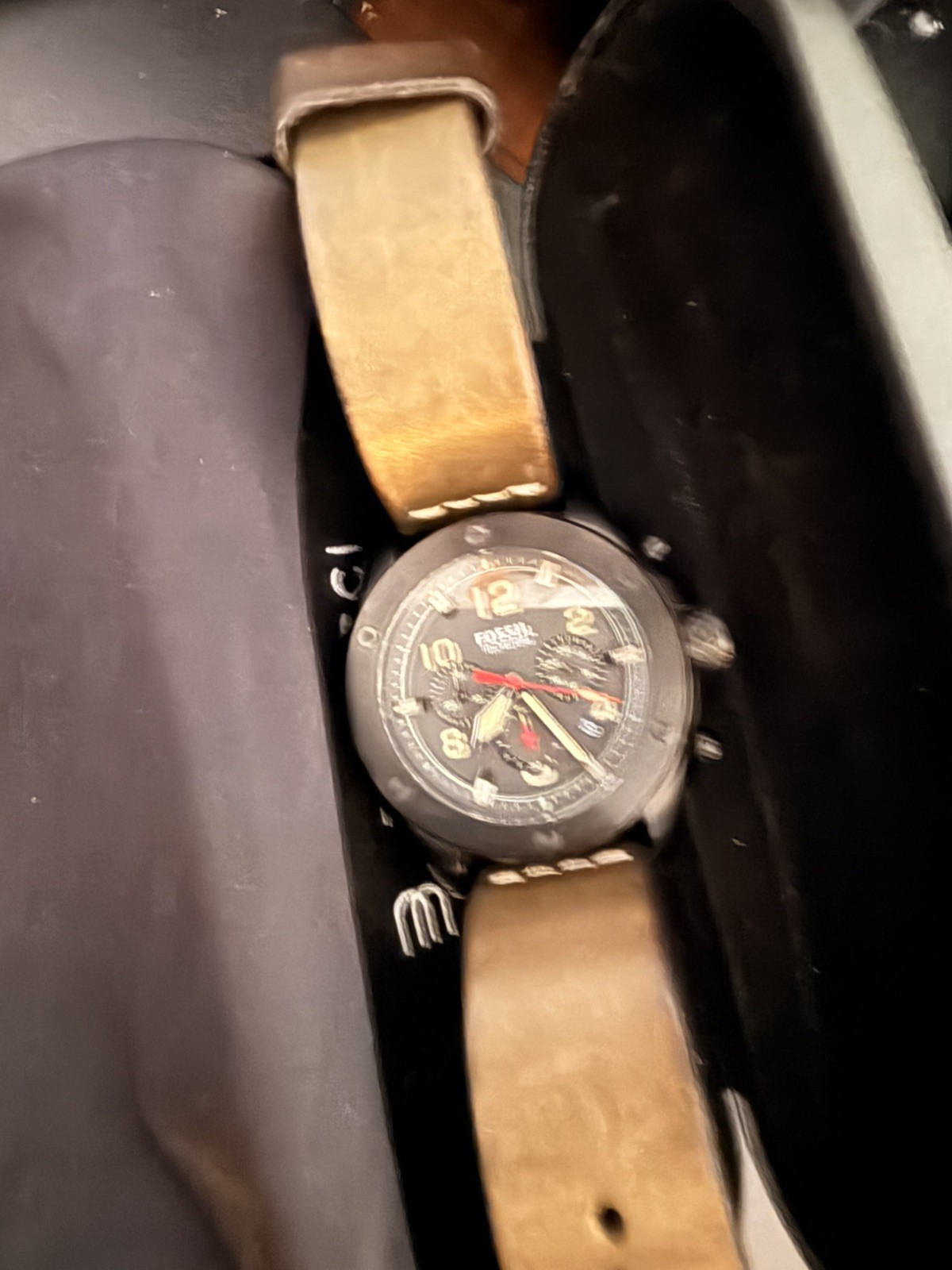 Fossil machine chronograph watch Men’s grey dial black case green leather FS5000