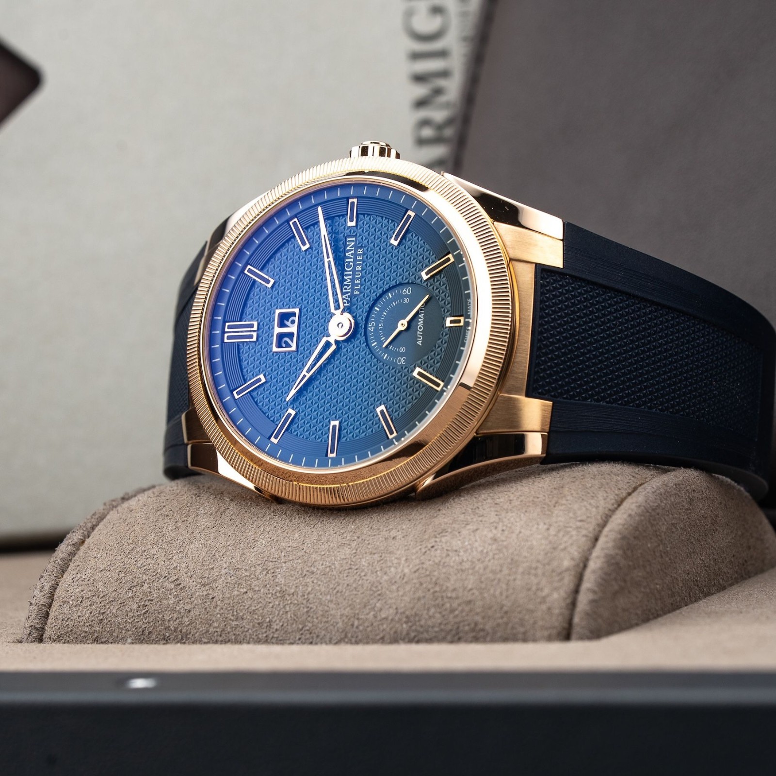Parmigiani Fleurier Tonda GT PFC910-1500340 18K Rose Gold Blue Guilloche