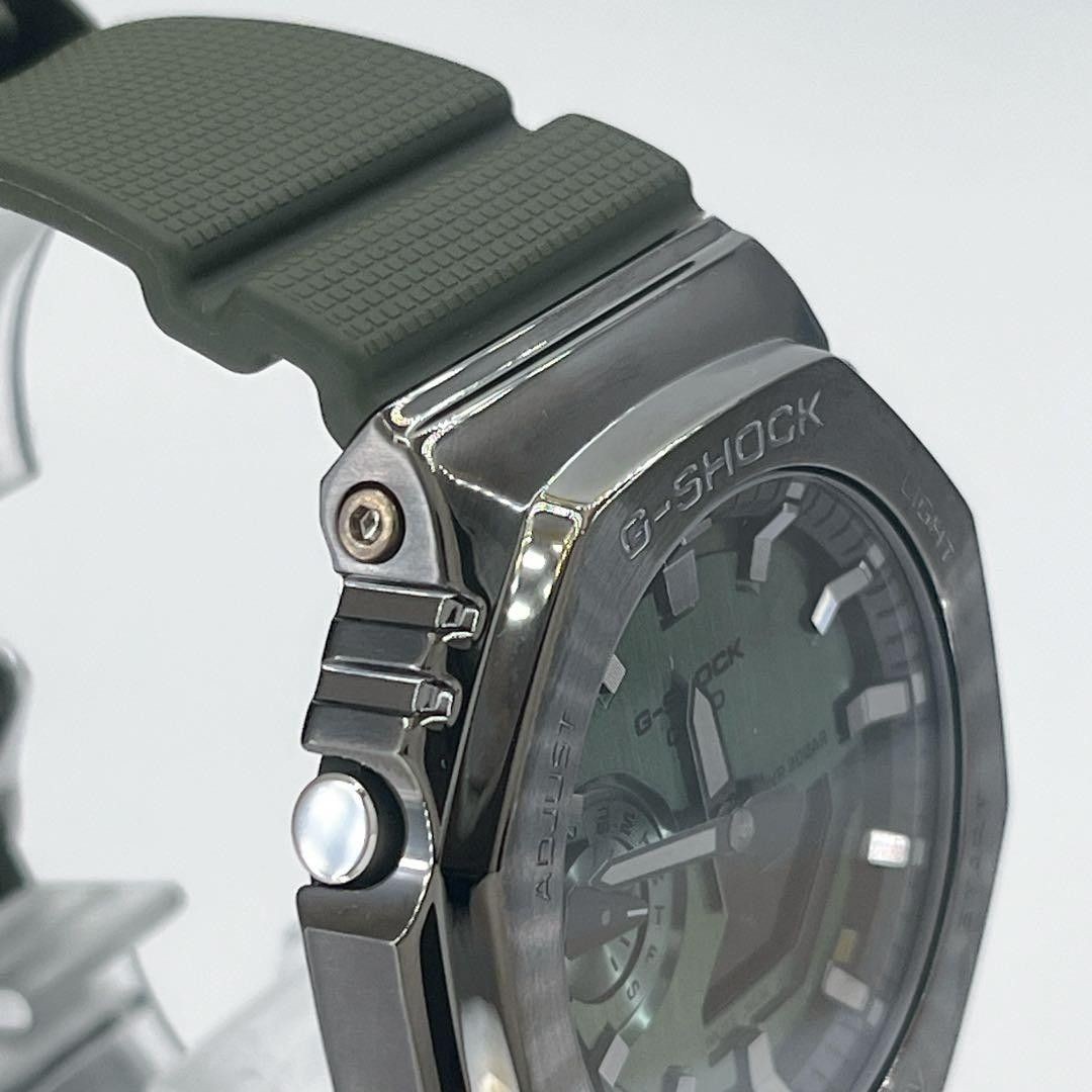 Excellent condition new battery G SHOCK GM 2100B green Casioak watch