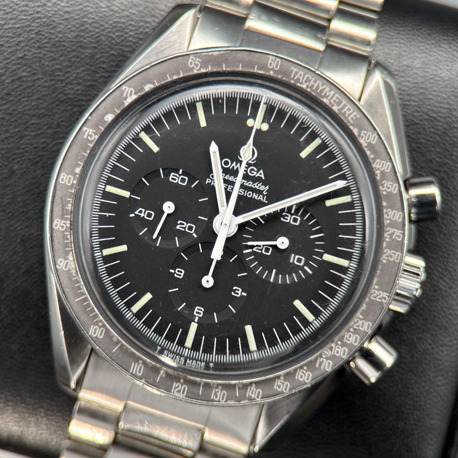 OMEGA Speedmaster Moonwatch 145.022-76 Black Dial Vintage Manual 42mm Watch