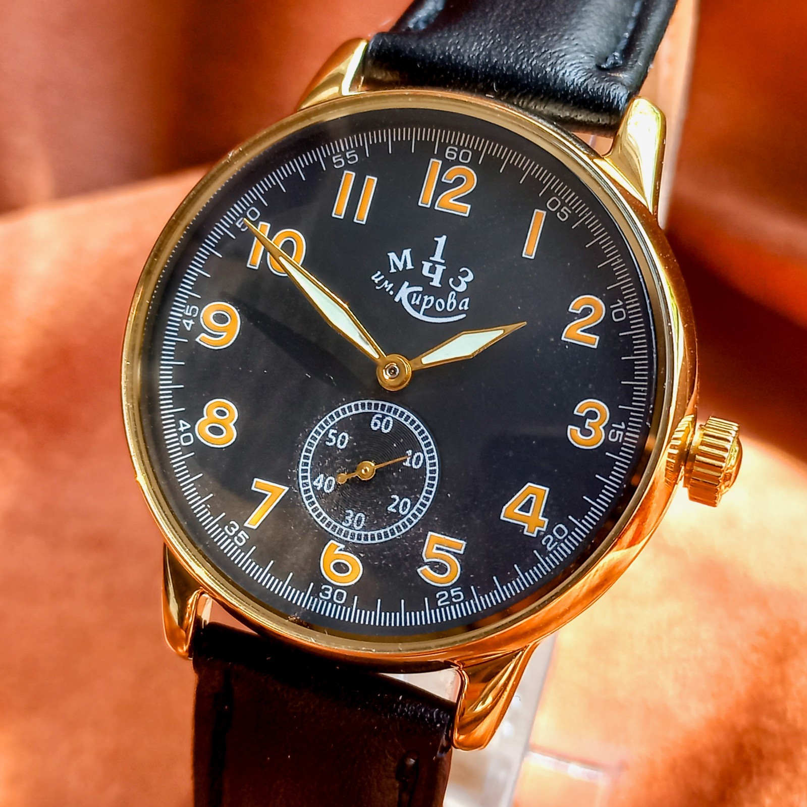 Pobeda Soviet Watch 1MChZ Vintage Men’s Wristwatch Black Dial Serviced