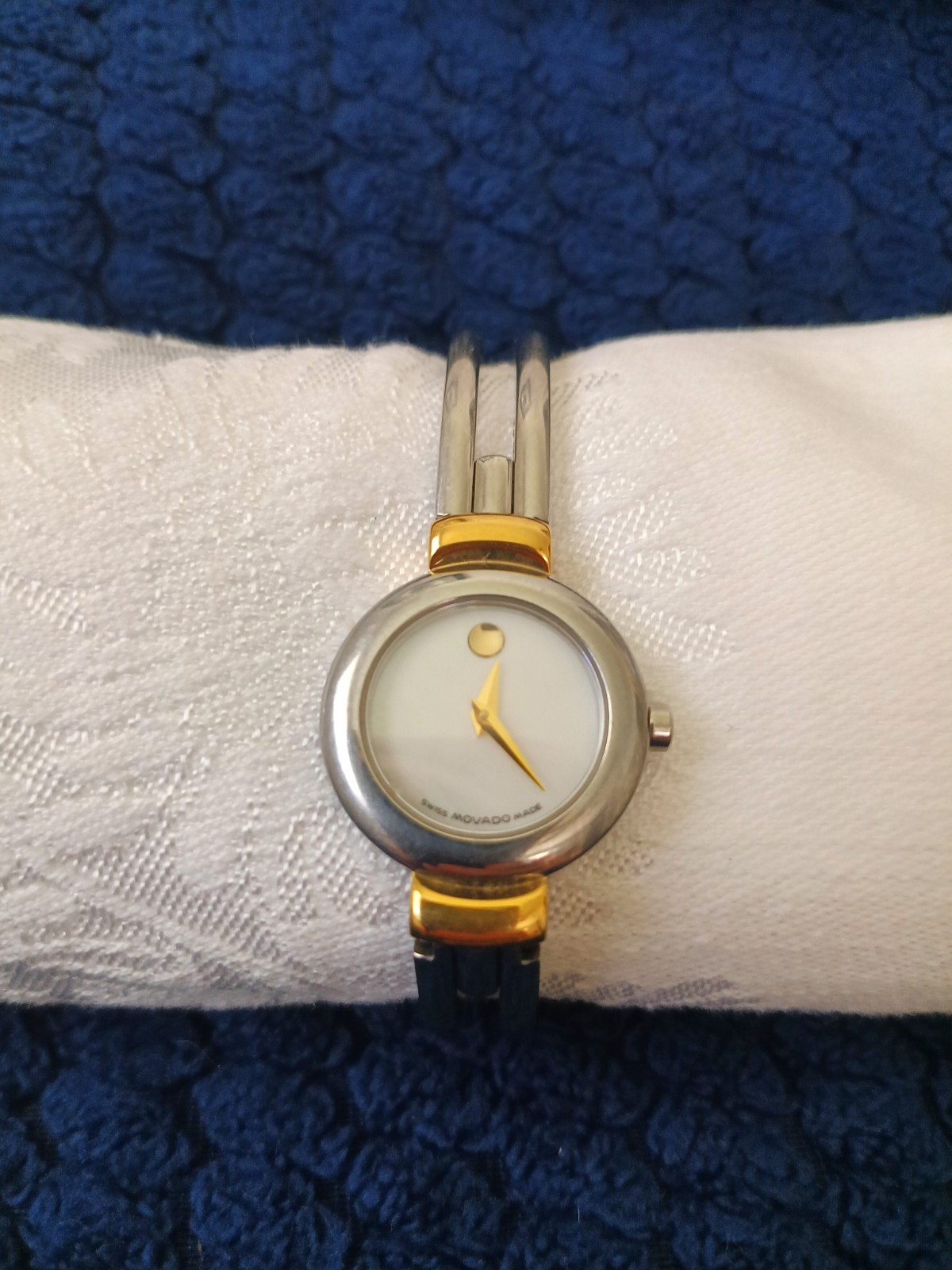 Movado Women’s Silver/Gold Metal Bangle Watch White Dial Mother Of Pearl Ex.