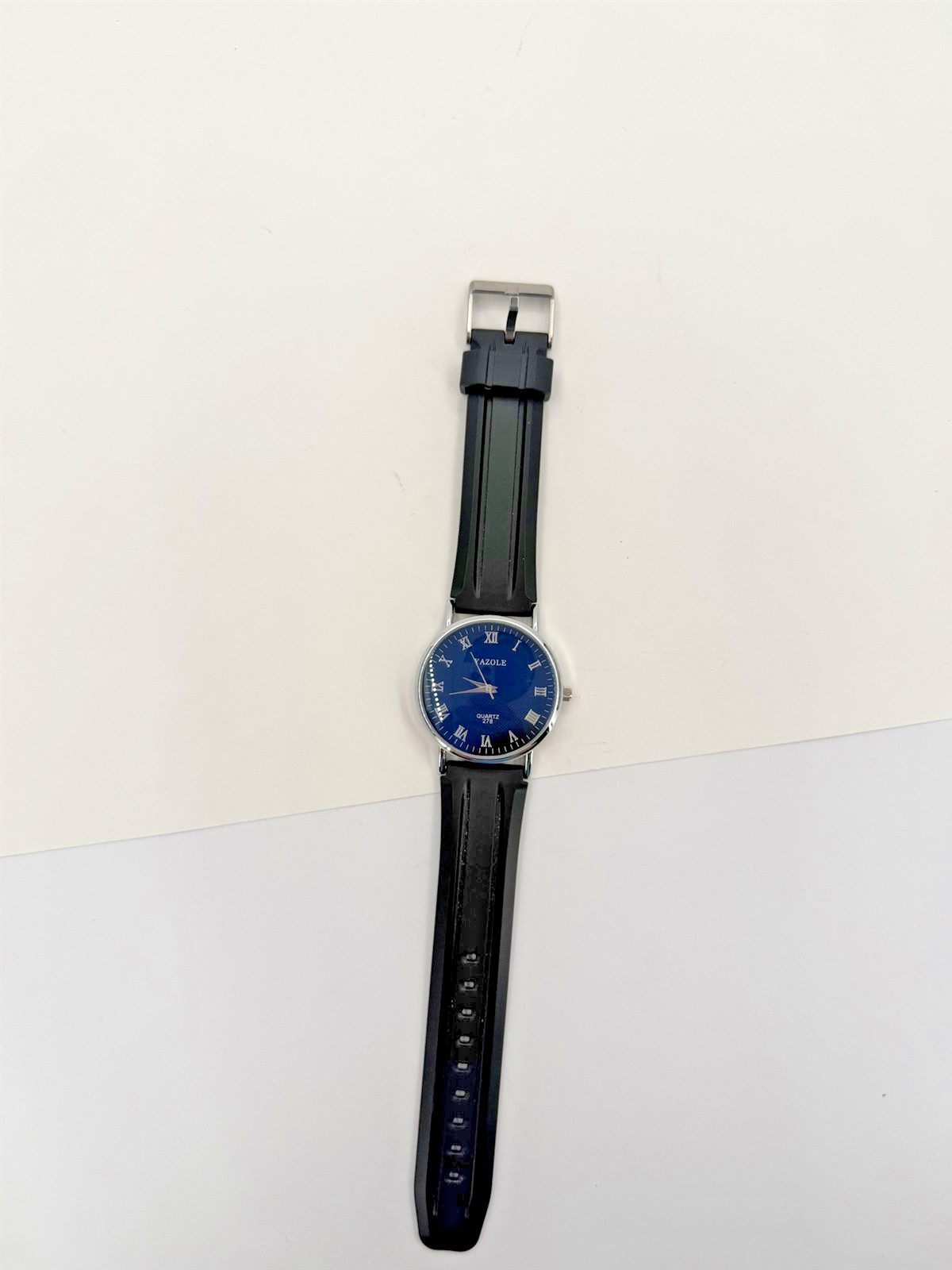 Yazole 278 Blue Roman Numeral Mens Watch Carbon Center Dial Black Rubber Strap