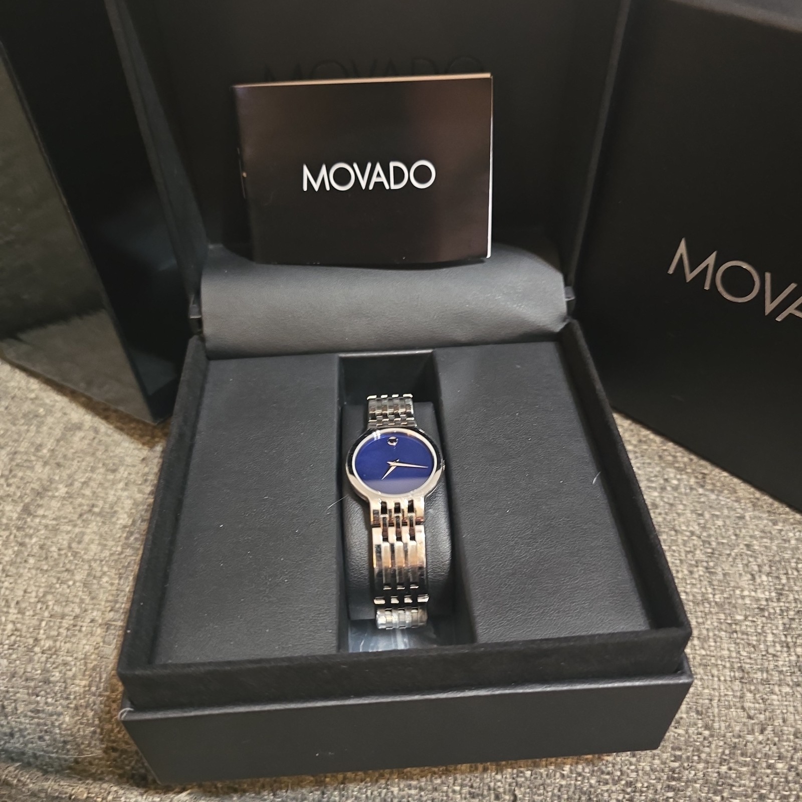 Authentic Movado Women Swiss Made Esperanza Blue Dial Watch