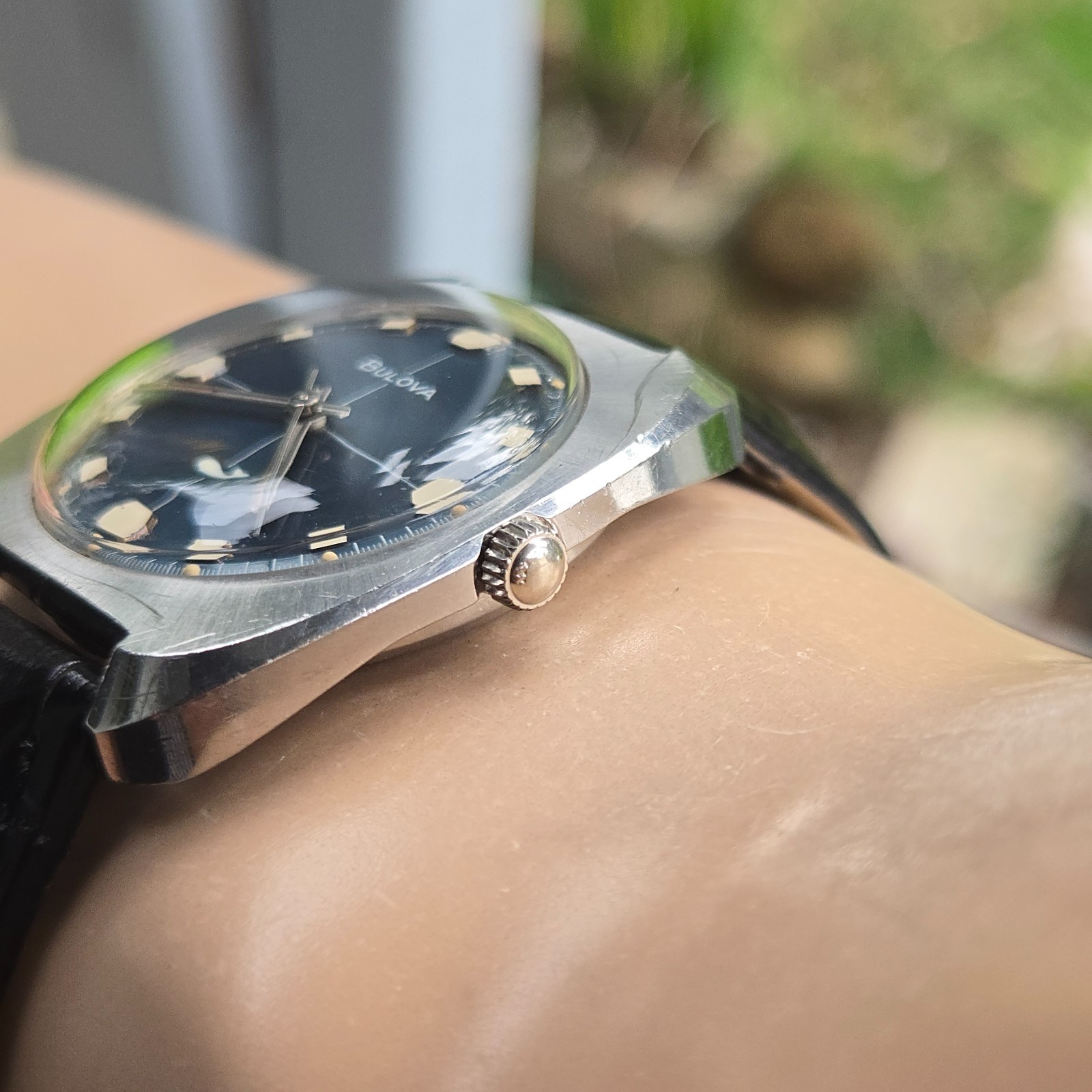 Vintage BULOVA Seaking men’s manual wind watch Blue Crosshair dial 1970