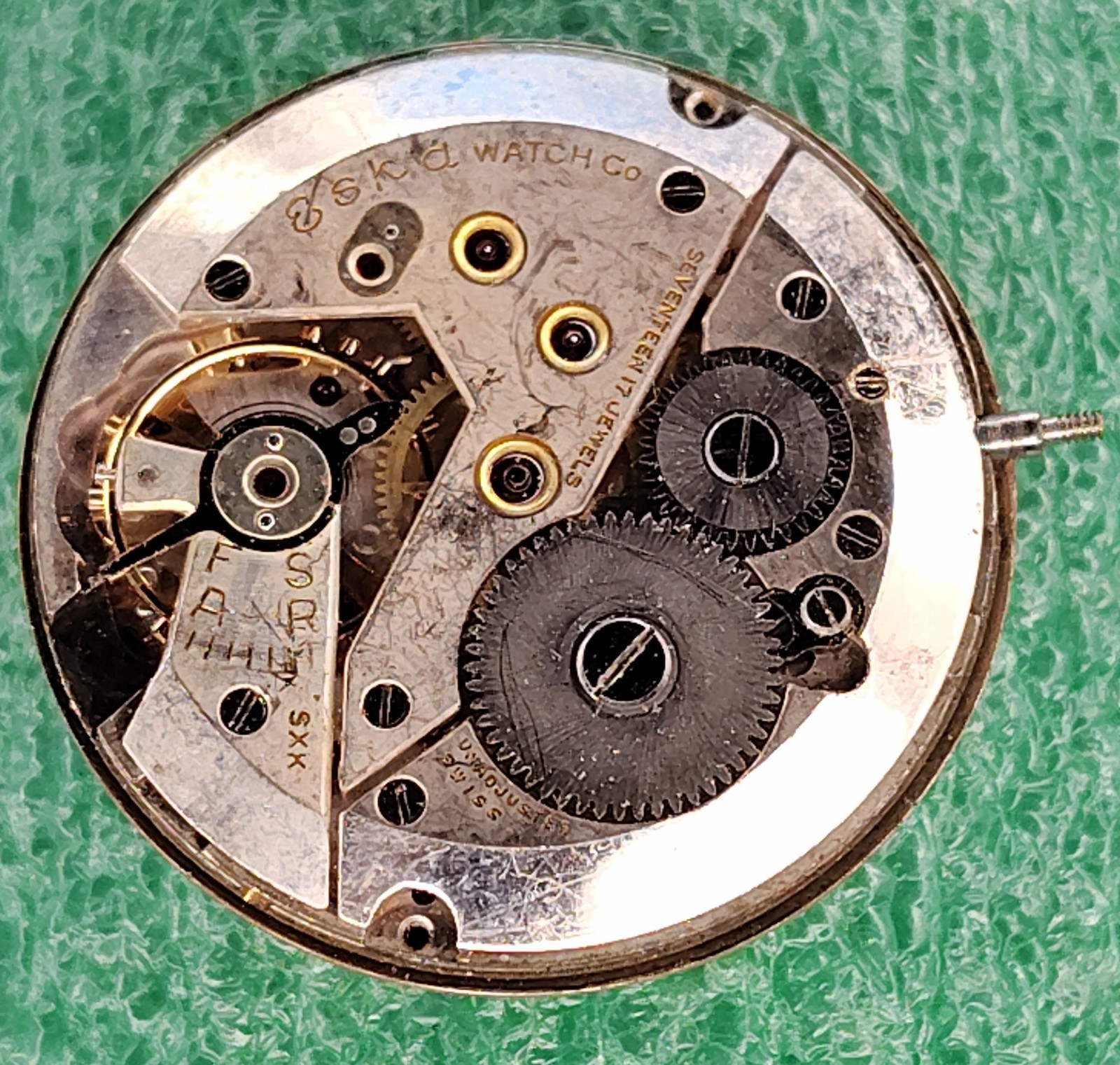 lot M285 mens ESKA Balance Rotates Movement 17J Manual Vintage Watch Parts