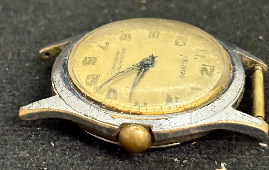 VTG Helzberg Wristwatch No Band Shock Protected Anti-Magnetic Base Metal Bezel