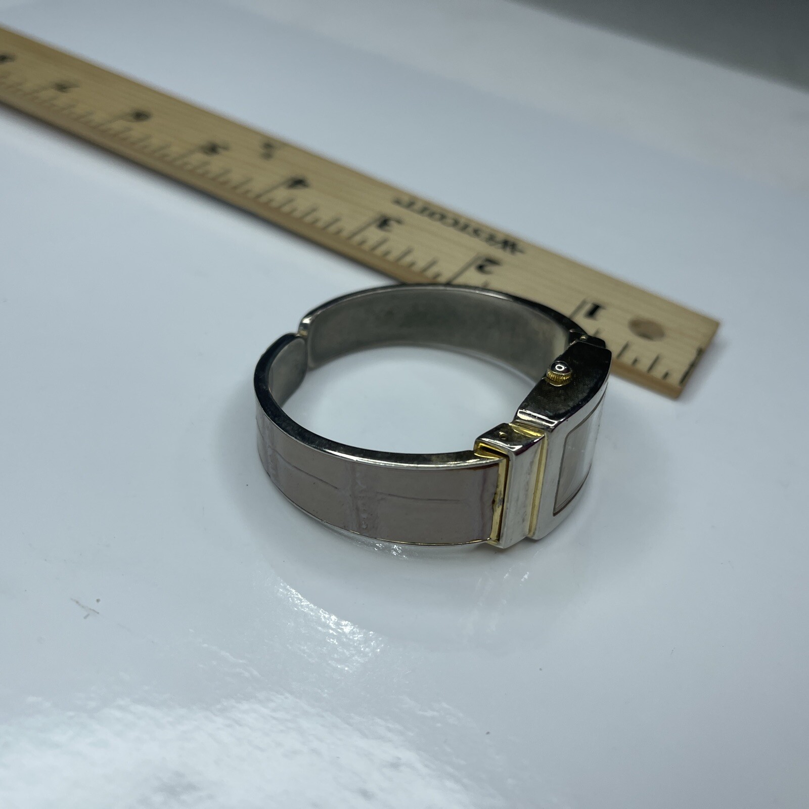 E Gossip GSP345 Japan Gold Dusty Rose Croc Leather Cuff Stainless Untested