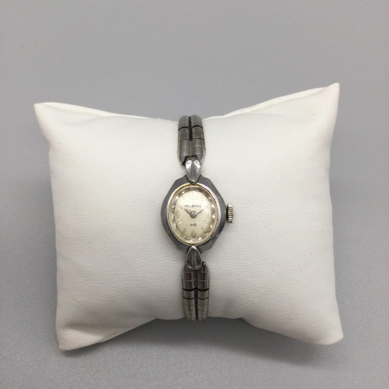 Vintage Helbros Womens Watch 17mm Cream Dial Stainless Bracelet Manual Wind