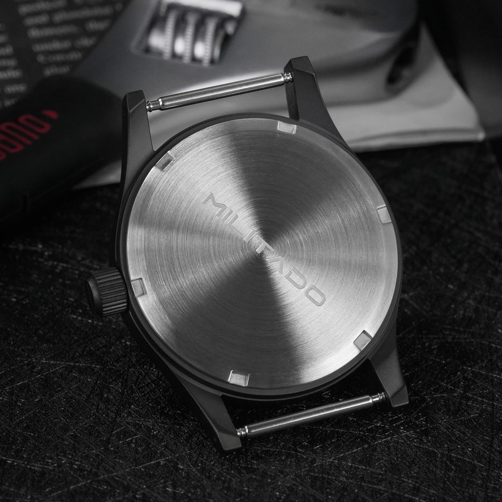 ML05 Black Quartz Wristwatch Sapphire Mirror 316L Case Waterproof 38MM Vintage